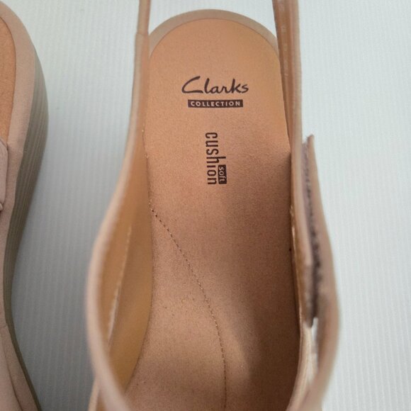 Clarks Reedly Juno Nubuck Wedge Triple Strap Sandals Sand Desert Size 12W - Picture 8 of 9